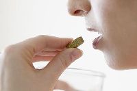 【健康解碼】說明書上這么多副作用 這藥我還吃不吃？