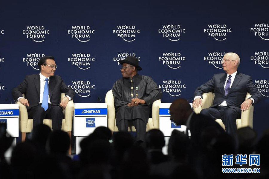 5月8日，中國國務院總理李克強在阿布賈出席第24屆世界經濟論壇非洲峰會全會，發表題為《共同推動非洲發展邁上新臺階》的特別致辭。新華社記者 李學仁 攝 