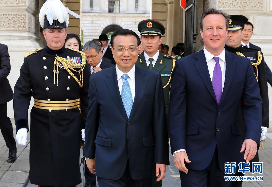 6月17日，中國國務院總理李克強在倫敦唐寧街10號首相府同英國首相卡梅倫舉行中英總理年度會晤。新華社記者 龐興雷 攝