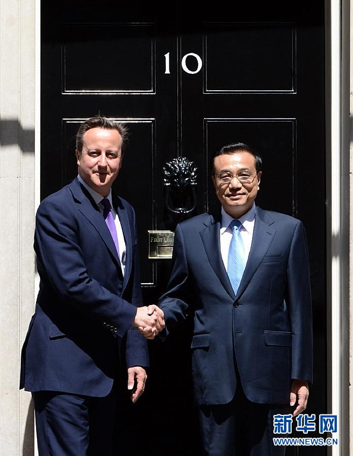 6月17日，國務院總理李克強在倫敦唐寧街10號首相府同英國首相卡梅倫舉行中英總理年度會晤。新華社記者 李濤 攝