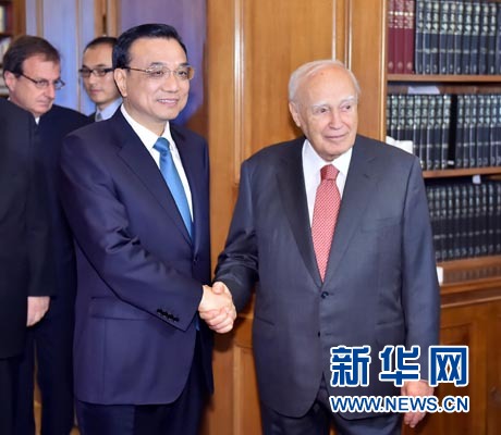 6月20日，國務院總理李克強在雅典總統府會見希臘總統帕普利亞斯。 新華社記者 李濤 攝