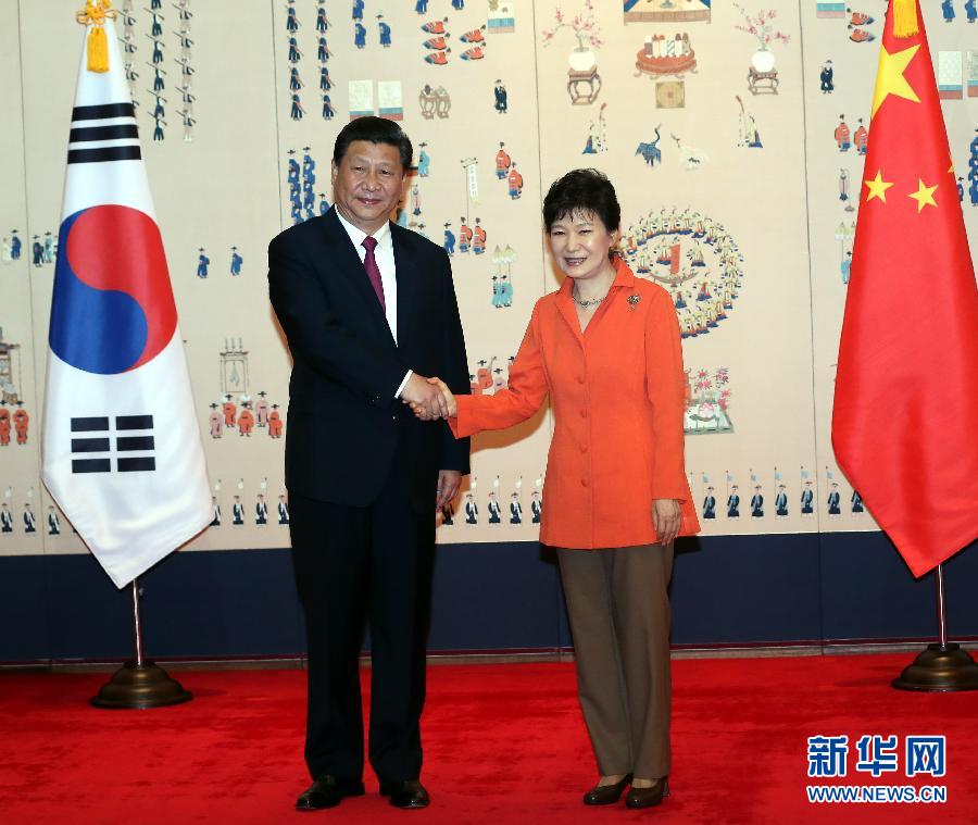 7月3日，國家主席習近平在首爾同韓國總統樸槿惠舉行會談。新華社記者 蘭紅光 攝