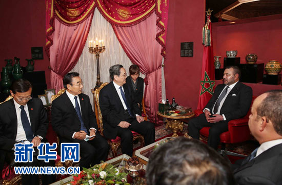 11月4日，中國全國政協(xié)主席俞正聲在非斯會見摩洛哥國王穆罕默德六世。 新華社記者 劉衛(wèi)兵 攝