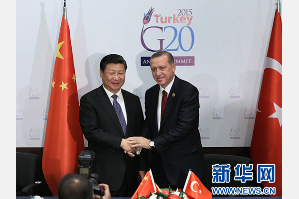 當(dāng)?shù)貢r(shí)間11月14日，國家主席習(xí)近平在土耳其安塔利亞會(huì)見土耳其總統(tǒng)埃爾多安。 新華社記者 龐興雷 攝