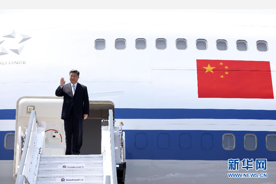 10月15日，國家主席習近平抵達印度果阿，應印度總理莫迪邀請，出席金磚國家領導人第八次會晤。 新華社記者蘭紅光攝 