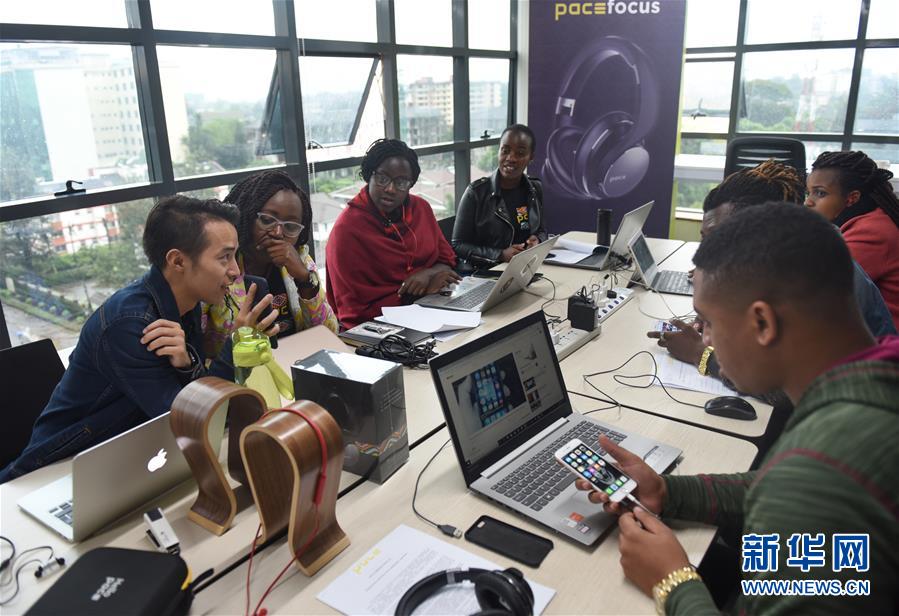 （國際&middot;中非合作論壇&middot;圖文互動）（1）他把耳機賣到肯尼亞總統府&mdash;&mdash;記在非洲當創客的中國青年劉鵬