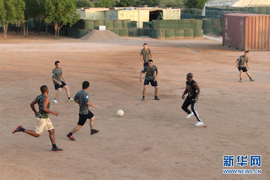 （國際&middot;圖文互動）（6）拳拳赤子心　悠悠藍盔情&mdash;&mdash;記中國赴蘇丹達爾富爾維和部隊度中秋和國慶佳節