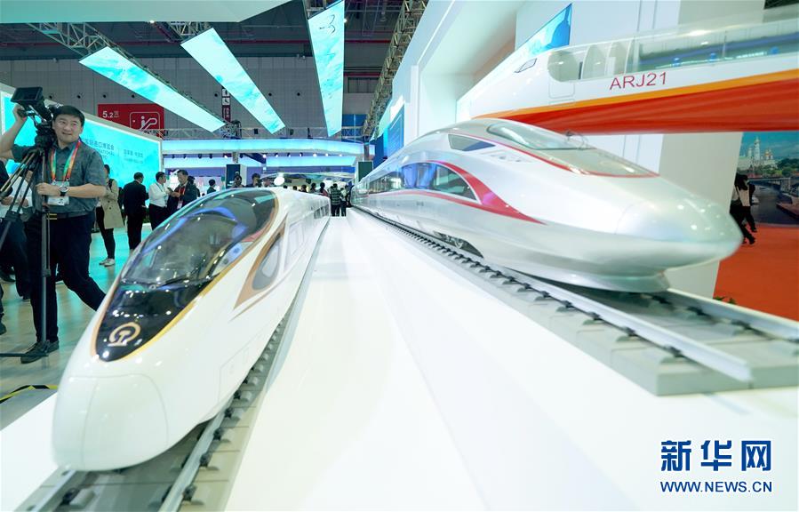 （新華全媒頭條&middot;圖文互動）（2）人間正道 浩蕩前行&mdash;&mdash;習近平主席出席首屆中國國際進口博覽會紀實