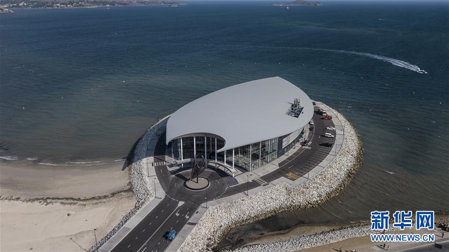 （新華全媒頭條&middot;圖文互動）（2）特稿：深化周邊友好　共促亞太繁榮&mdash;&mdash;寫在習近平主席出席亞太經合組織第二十六次領導人非正式會議，對巴布亞新幾內亞、文萊和菲律賓進行國事訪問并在巴新同建交太平洋島國領導人會晤之際