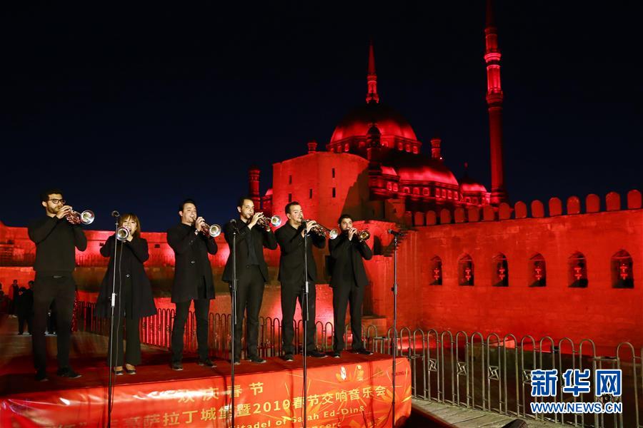 （國際）（1）&ldquo;中國紅&rdquo;海外閃爍 慶春節年味正濃