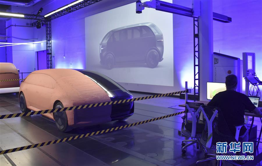 （國(guó)際&middot;圖文互動(dòng)）（2）美國(guó)電動(dòng)汽車公司Canoo新車首發(fā)瞄準(zhǔn)中美兩大市場(chǎng)