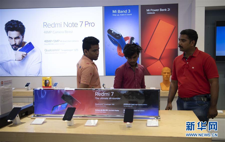 （習(xí)近平出訪配合稿&middot;圖文互動(dòng)）（5）特稿：電影、瑜伽、智能手機(jī)&mdash;&mdash;中印兩個(gè)文明古國(guó)交往&ldquo;新故事&rdquo;