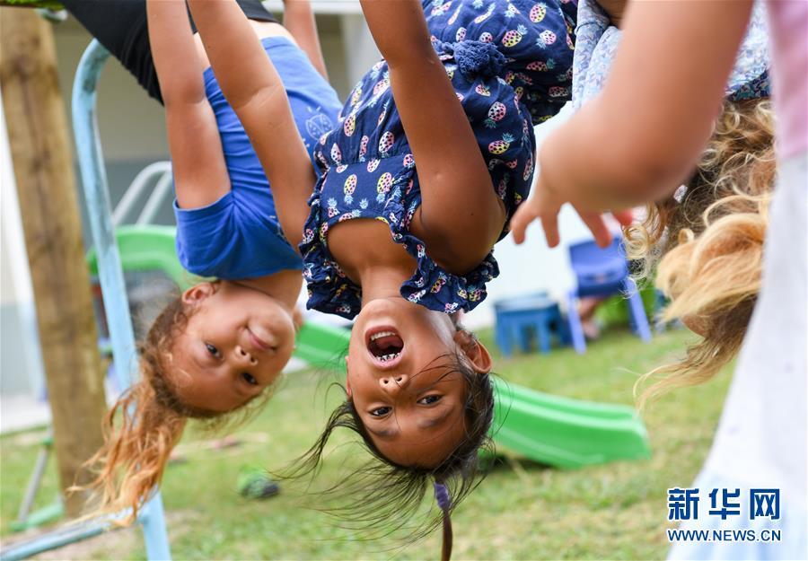 （國際&middot;圖文互動(dòng)）（3）中國援建&ldquo;你好&rdquo;學(xué)?！A庫克群島孩子夢