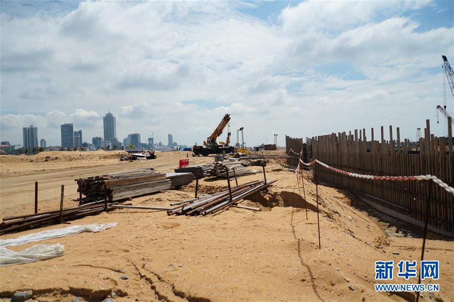 （國際&middot;圖文互動）（7）通訊：&ldquo;五年我們為斯里蘭卡造出一片新土地&rdquo;&mdash;&mdash;科倫坡港口城人的自豪與希冀