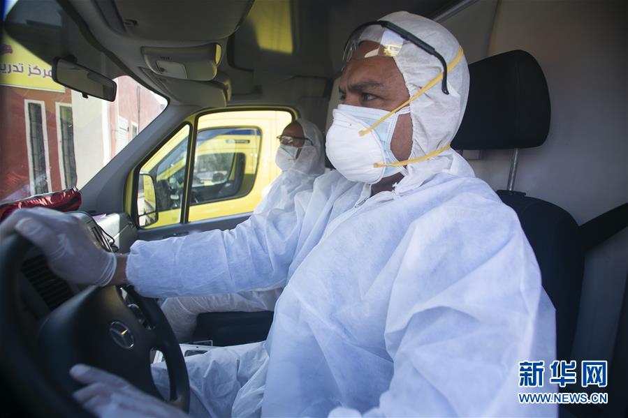 （國際疫情&middot;圖文互動）（10）通訊：埃及救護(hù)車?yán)锏?ldquo;逆行者&rdquo;