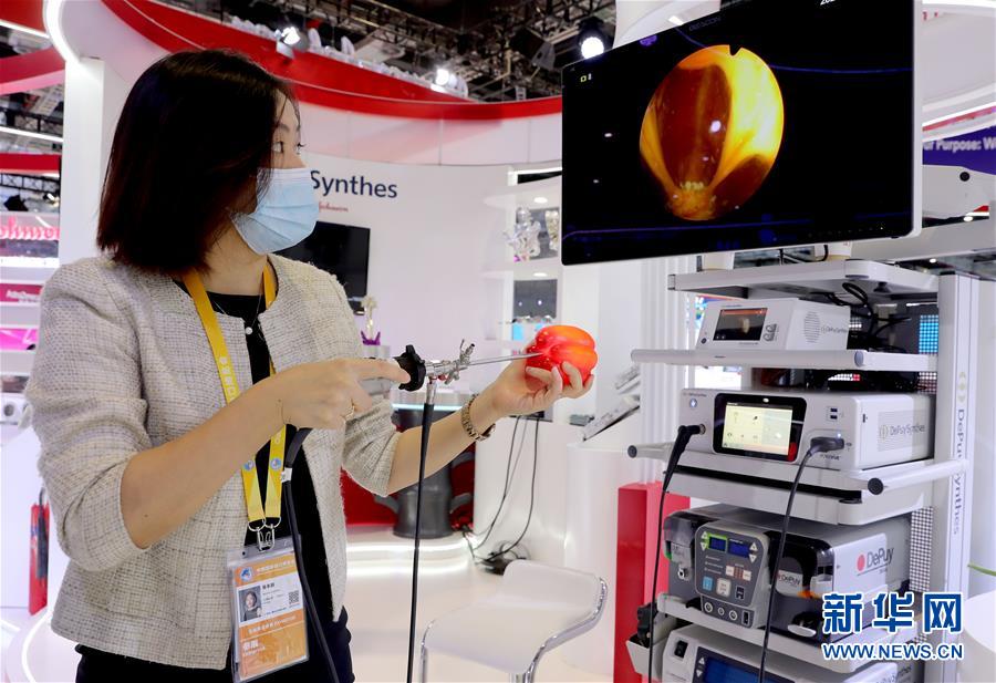 （第三屆進(jìn)博會&middot;圖文互動）（5）新疫苗、新療法，進(jìn)博會最&ldquo;火爆&rdquo;展區(qū)見聞