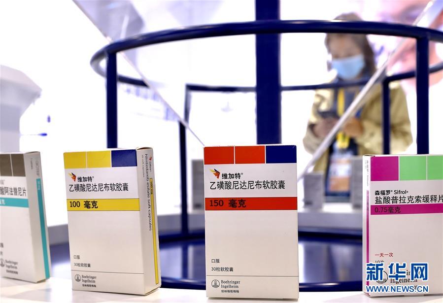 （第三屆進(jìn)博會&middot;圖文互動）（8）新疫苗、新療法，進(jìn)博會最&ldquo;火爆&rdquo;展區(qū)見聞