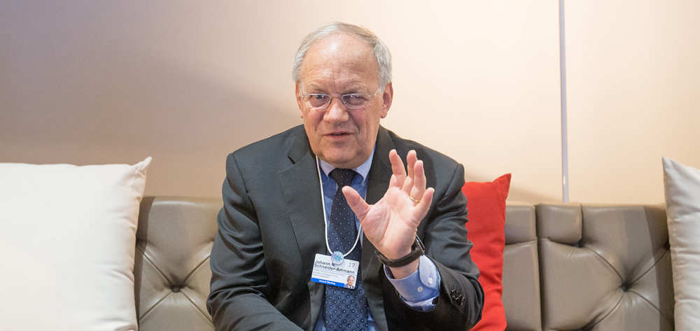 瑞士希望搭乘中國發(fā)展的&ldquo;快車&rdquo;&mdash;&mdash;訪瑞士聯(lián)邦委員兼經(jīng)濟(jì)、教研部長施奈德－阿曼