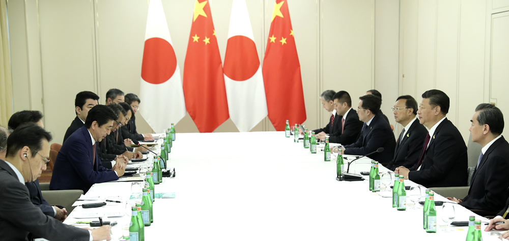 習近平會見日本首相安倍晉三