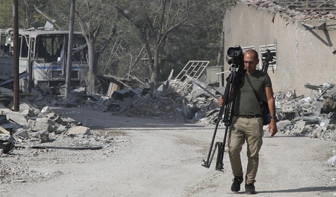 假如真有化武,我們?cè)趺纯赡苓€站在這里?——來(lái)自敘利亞人的追問(wèn)