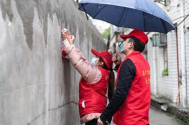 街頭抗&ldquo;疫&rdquo;的青春力量